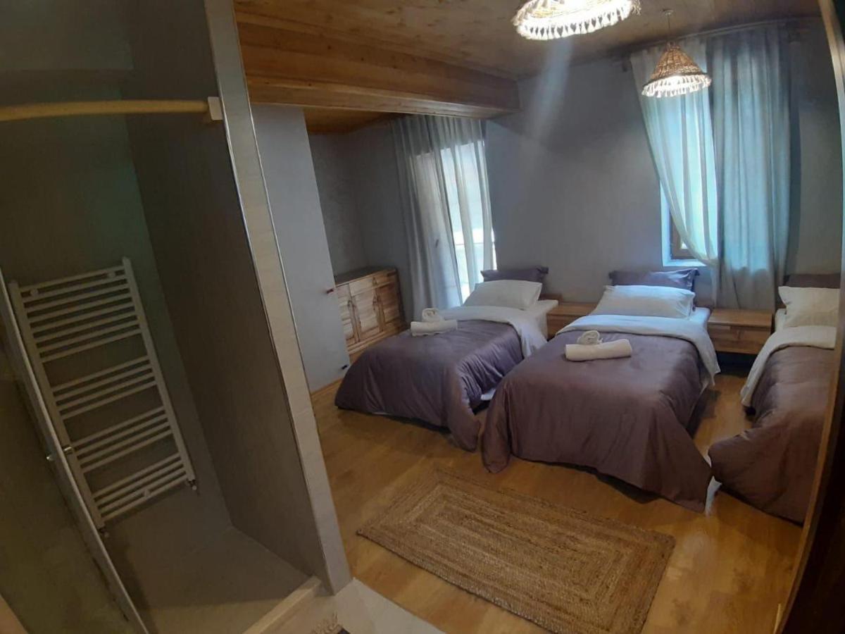 Hotel Restaurant Alpet Тети Экстерьер фото