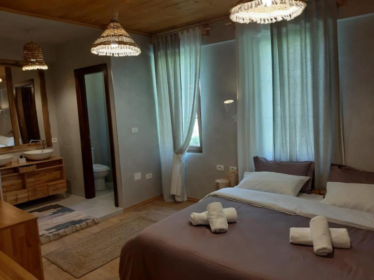 Hotel Restaurant Alpet Тети Экстерьер фото