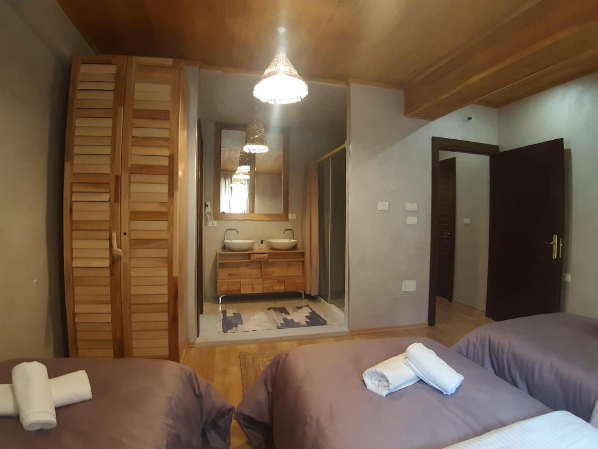 Hotel Restaurant Alpet Тети Экстерьер фото