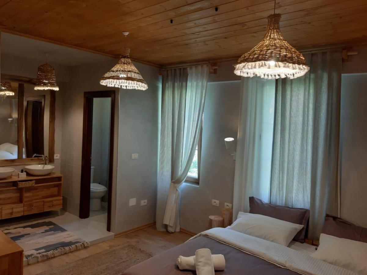 Hotel Restaurant Alpet Тети Экстерьер фото