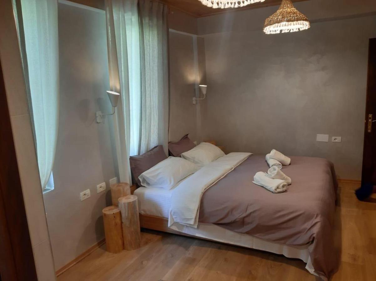 Hotel Restaurant Alpet Тети Экстерьер фото